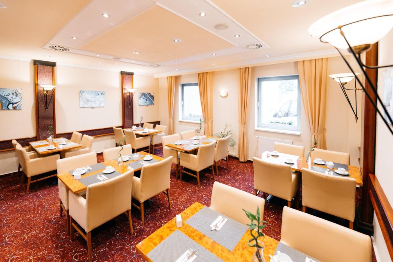 City Park Hotel Frankfurt  Buitenkant foto