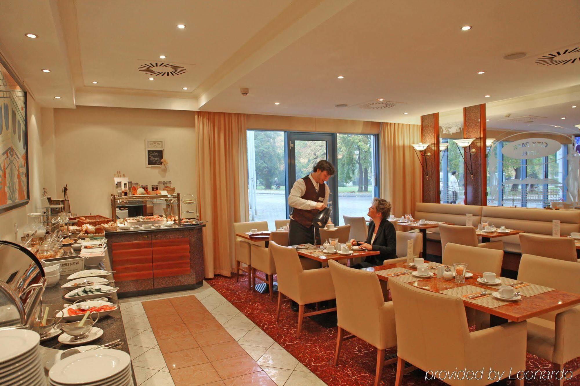 City Park Hotel Frankfurt  Buitenkant foto